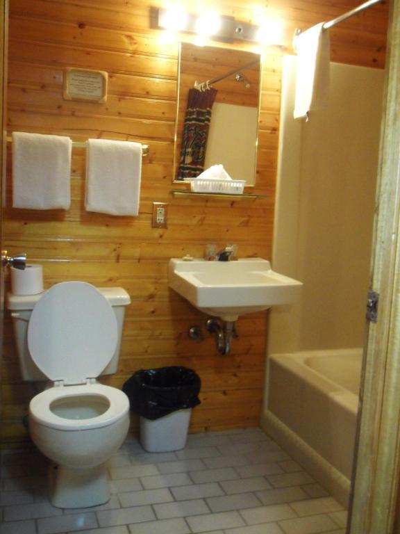 Hillcrest Motel Saint John Room photo